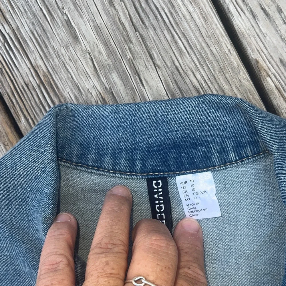 Divided Blue Jean Jacket with Flame Patches - Picture 5 of 6